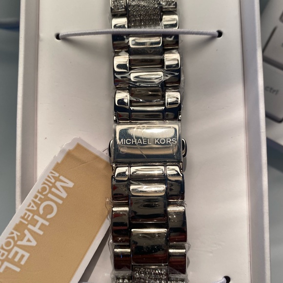 MICHAEL KORS Pavé Silver-Tone Strap For Apple Watch - Picture 5 of 5